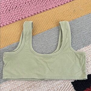 ARQ Widestrap Bra Pistachio